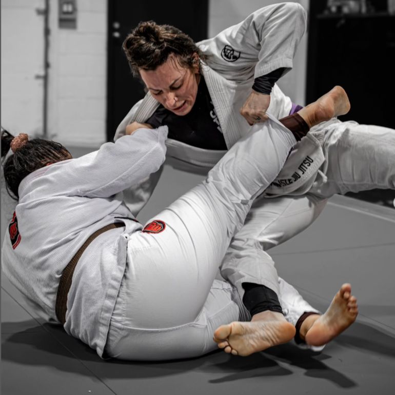 Women's BJJ class at Van Isle BJJ Victoria BC